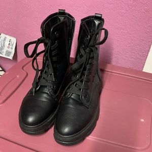 Combat boot Black lace up side zip 8/38